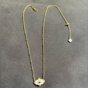 Kendra Scott flower petal pendant